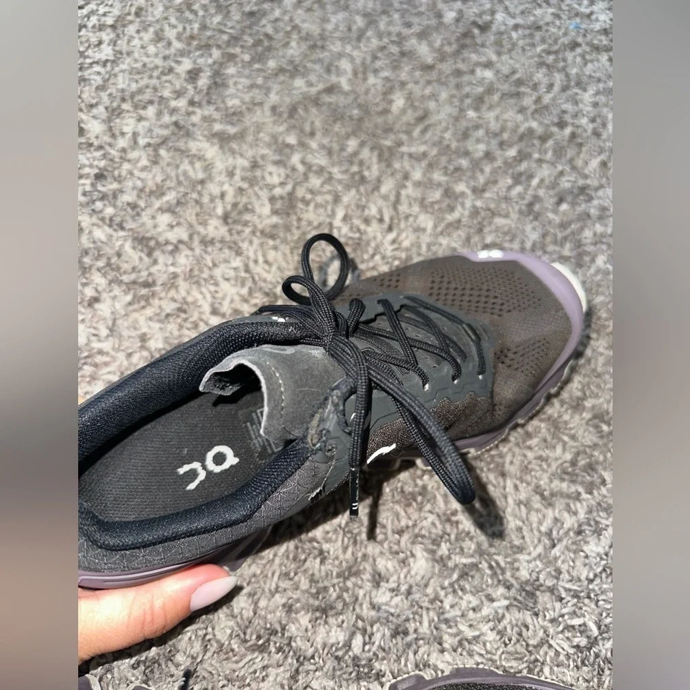 Women’s OnCloud Cloudventure Running Shoe Size W6 - Picture 7 of 15